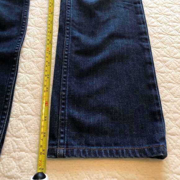 J Brand Women's Straight Leg Jeans Size 31 Slim Fit Mid Rise Classic Medium Wash - Picture 4 of 8